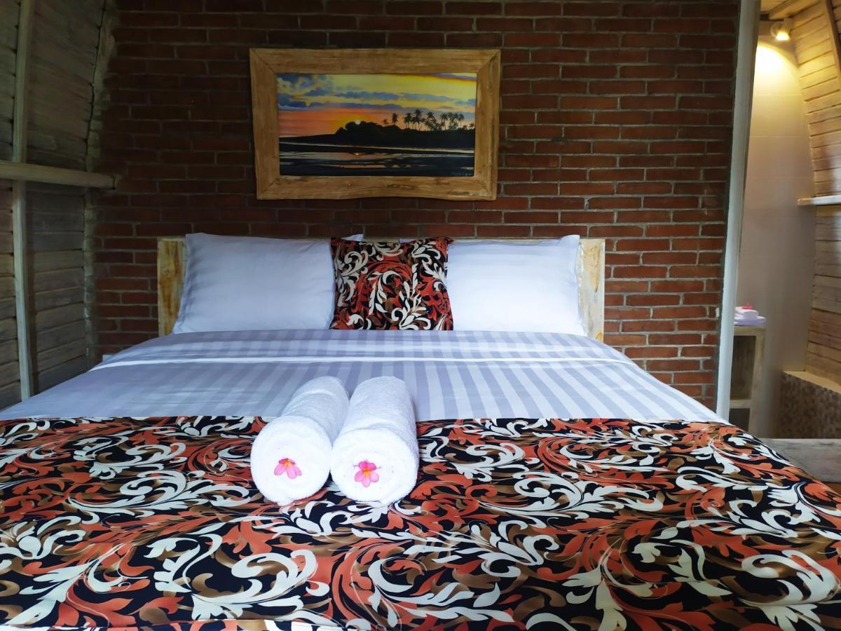 Sunsets At Sumbul Hotel Pulukan Room photo